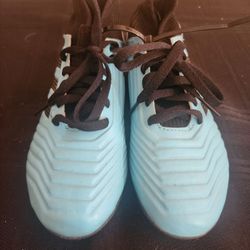 KIDS ADIDAS TURF SOCCER CLEATS SIZE 1.5