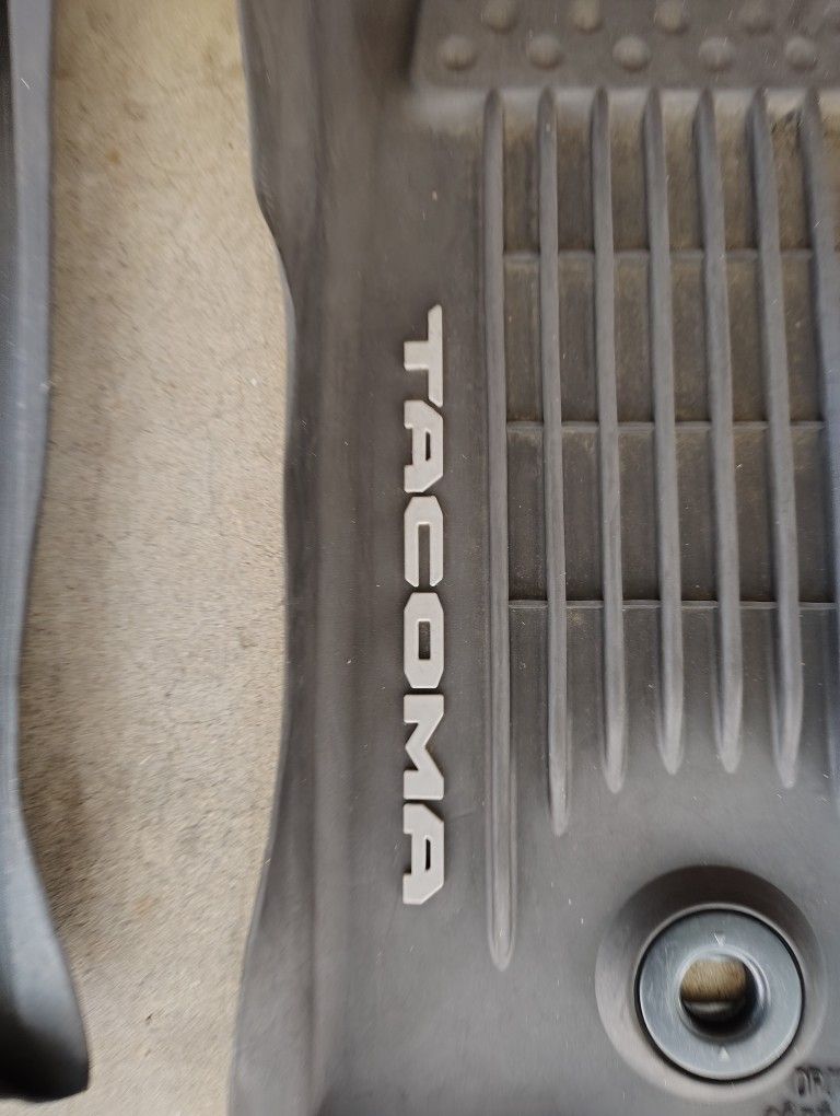 Toyota Tacoma 16-21 Rubber Floor Mat Originals Toyota $90