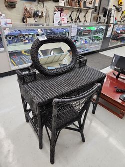 Wicker vanity