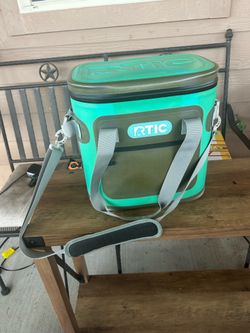 Rtic cooler