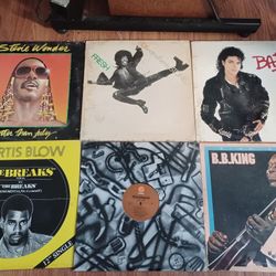VINTAGE VINYL ALBUMS $10 EACH OR $40 FOR THE LOT FINAL PRICE 