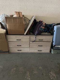 Free Dresser