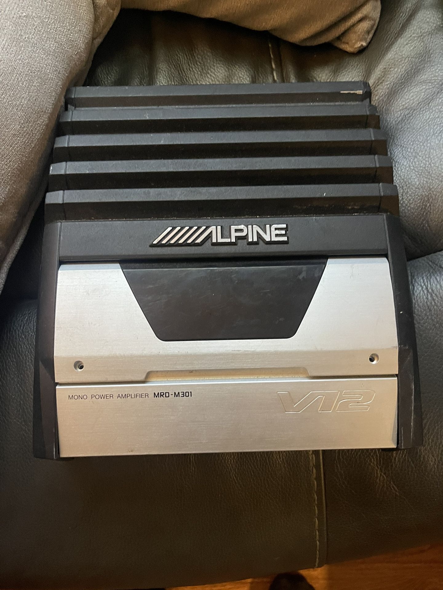 Alpine MRD-M301 Stereo Mono Subwoofer Amp Amplifier $100 Firm