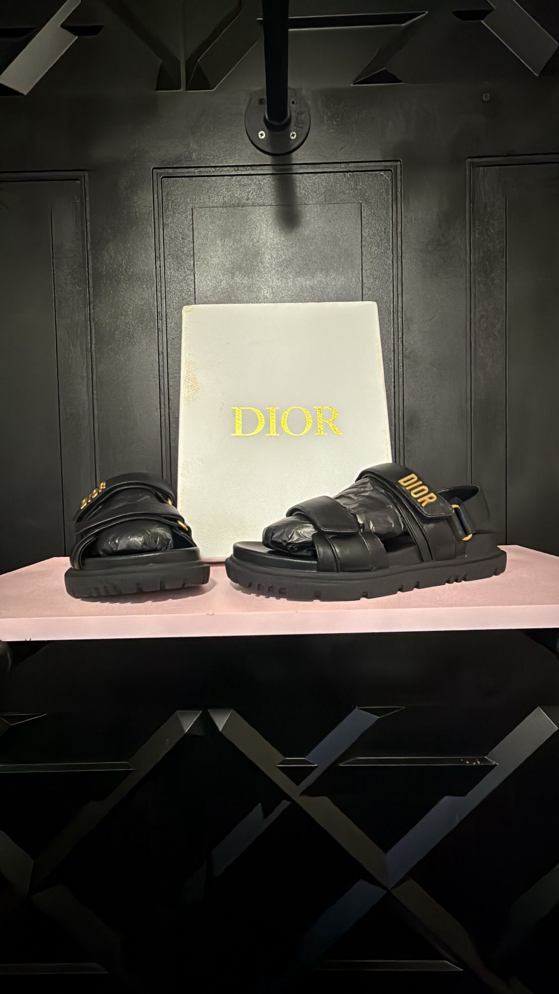 Dior