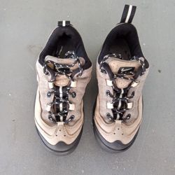 Nike ACG Hiking Runner  Ladies size 7 Tan & Black