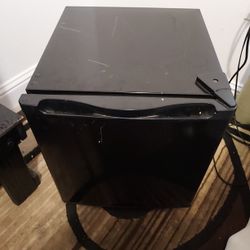 Mini Refrigerator 