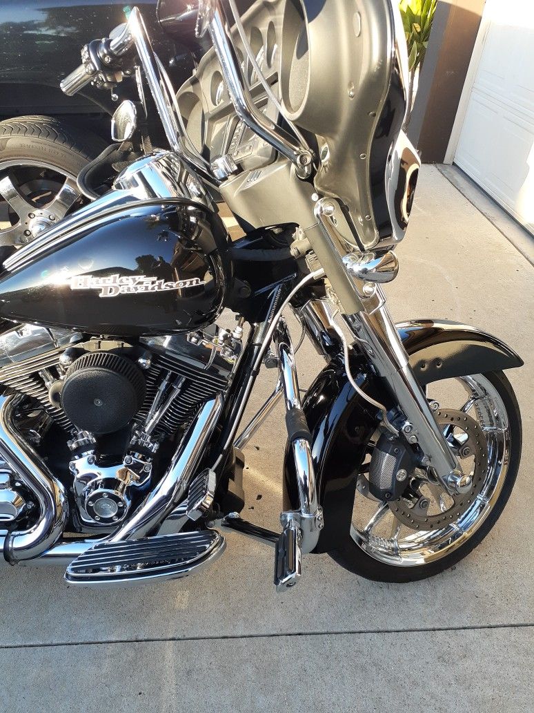 Harley Davidson Chrome Breather Air Box
