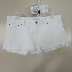 ♡《LUCKY BRAND WHITE JEAN SHORTS》♡SIZE 6/28