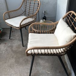Porch Chairs And Table