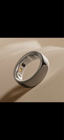 Brand New Sealed Oura Ring - size 8 (Silver)