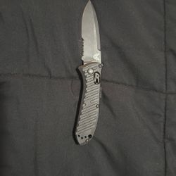 Black Pocket Knife