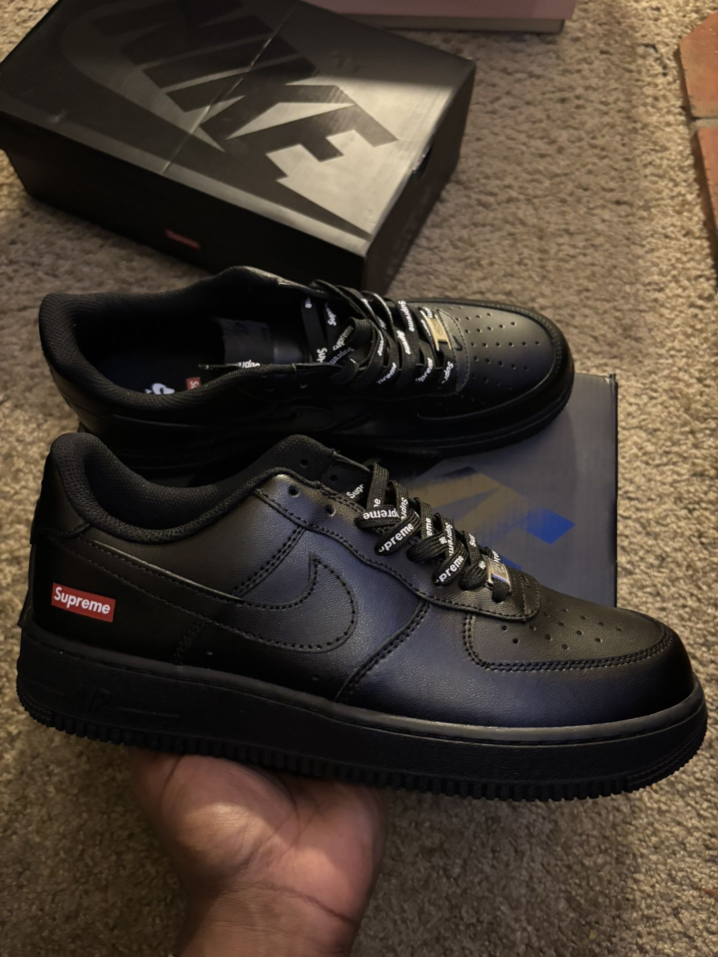 Size 8 Supreme AF1 Black