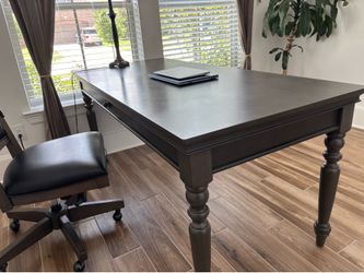 Table 71.5*32*31 Bookshelf 32*13*74