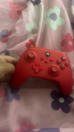 Xbox 1 controller. Red.