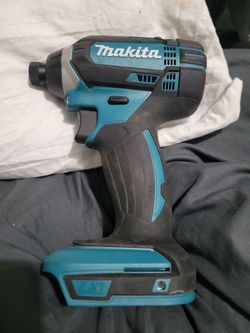 Makita 18V LXT Cordless Impact Driver