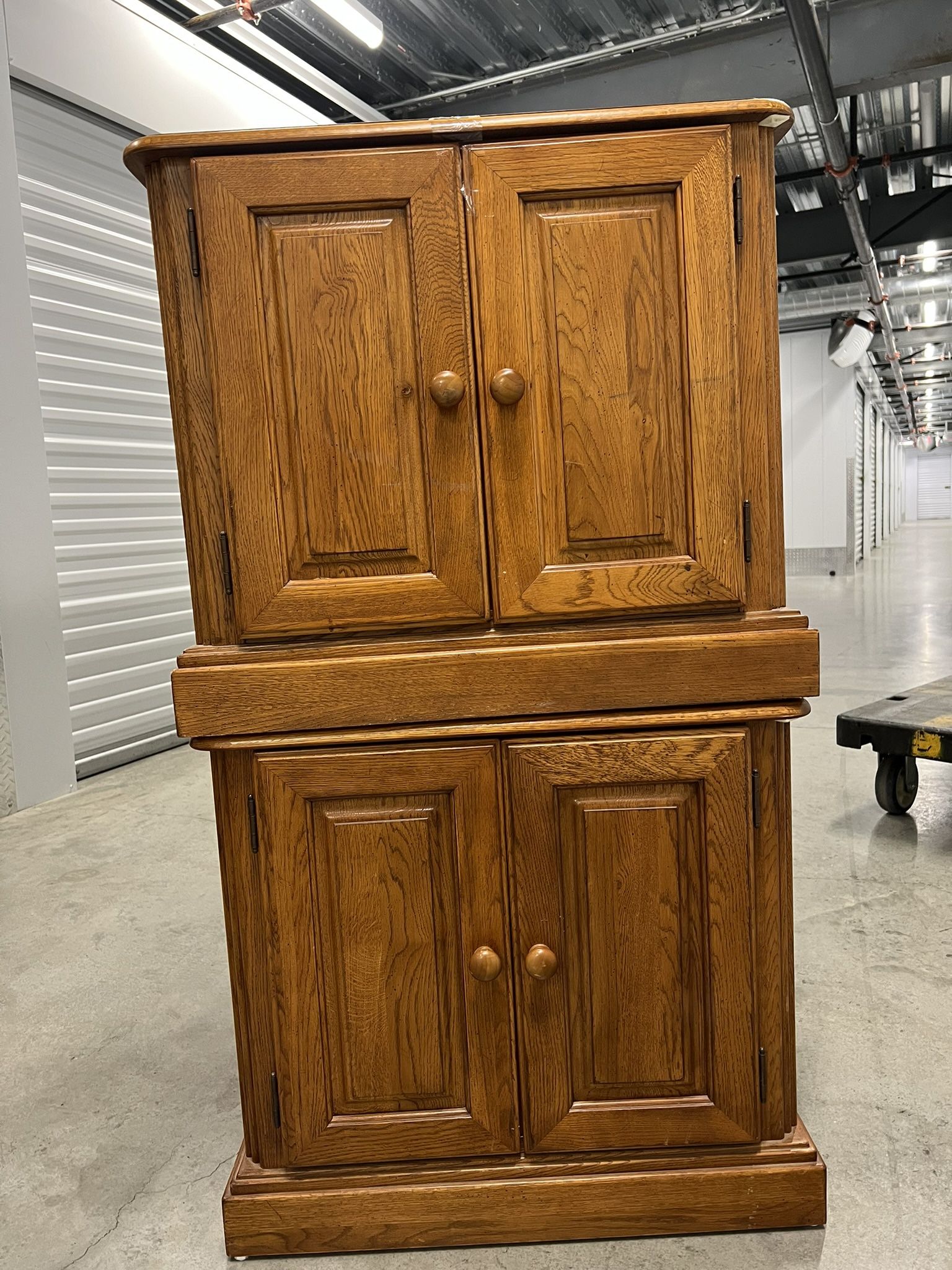 Great Wooden Tables And Book Shelves