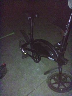 Electric scooter