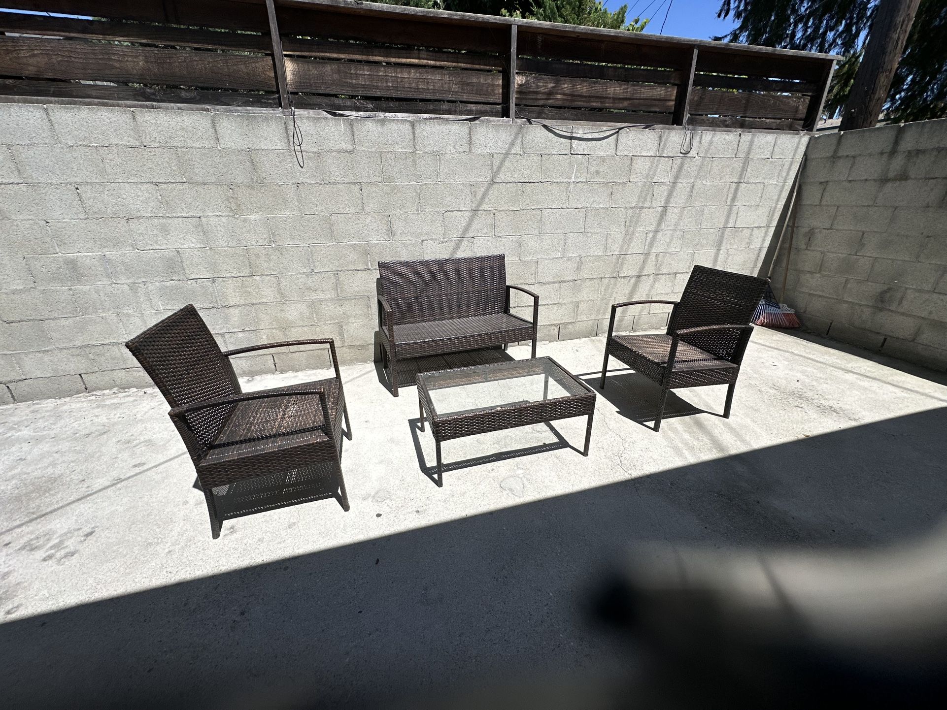 PATIO FURNITURE SET