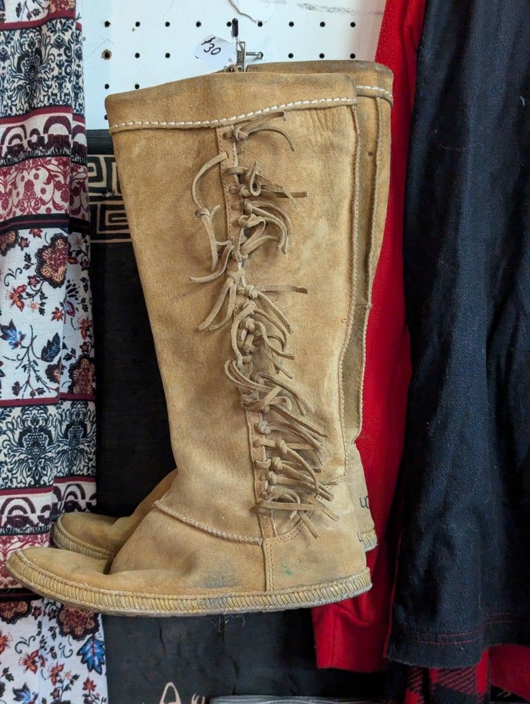 Ugh Suede Woman's Boots Size 8