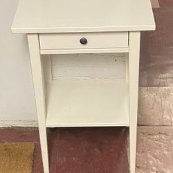 Lamp Table 