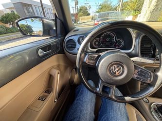 Selling my VW 2013 beetle