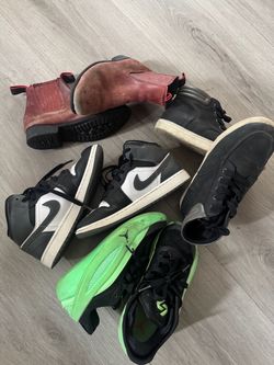 Boys shoes