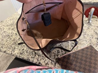 Used Authentic Louis Vuitton for Sale in Old Rvr-wnfre, TX - OfferUp
