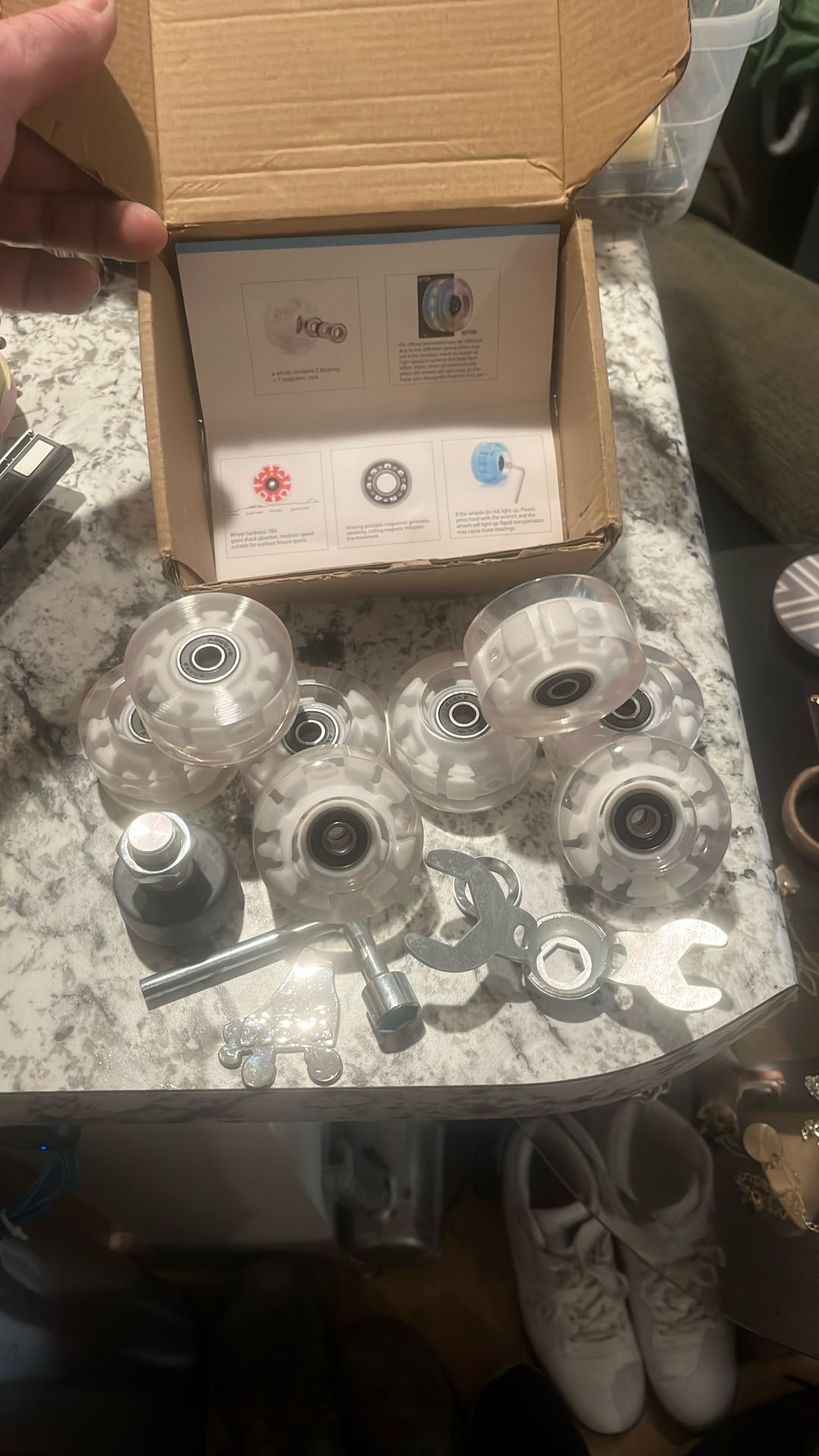 8 Light Up Wheels/ New Brake Pad Rollerblade/skateboard