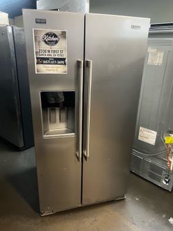 MAYTAG TWO DOOR REFRIGERATOR STANDARD SIZE