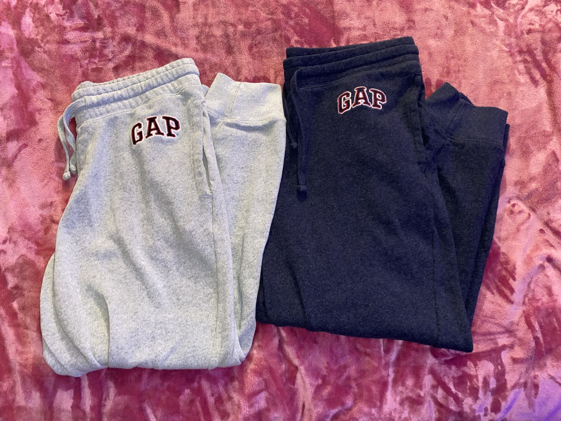 Lot of 2 GAP Classic Arch Logo Fleece Joggers - Navy & Heather Grey
