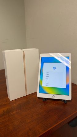 iPad 5th generation 9.7in 32Gb Gold