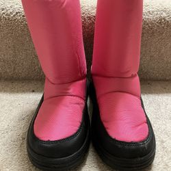 Girls Snow Boots Like New Condition Size 2