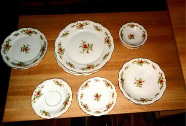 22pc.Johann Haviland China Set 