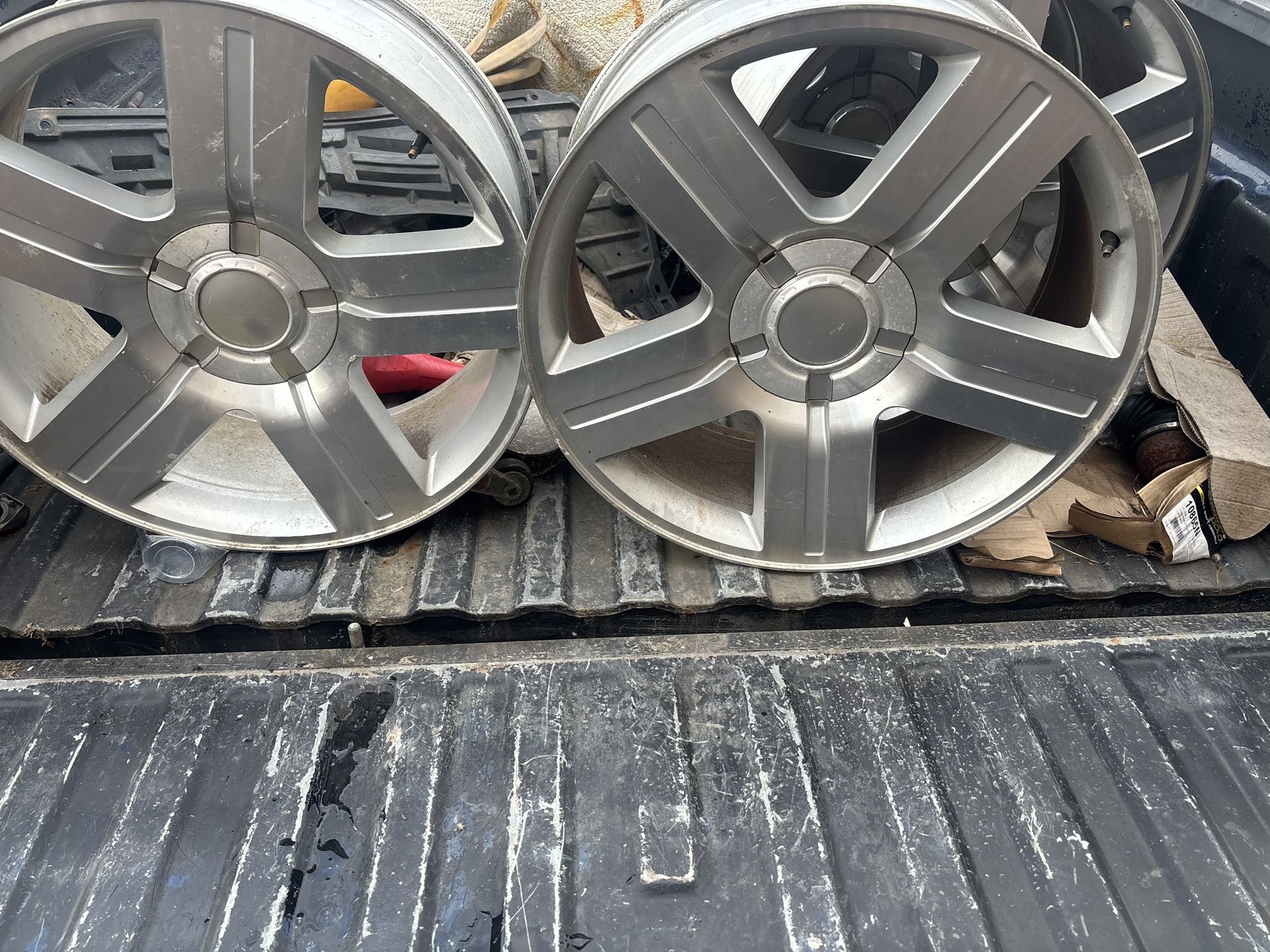 22” Chevy Texas Edtion Wheels 6x139.7 800 OBO