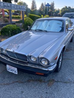 Jaguar  XJ6 clean title