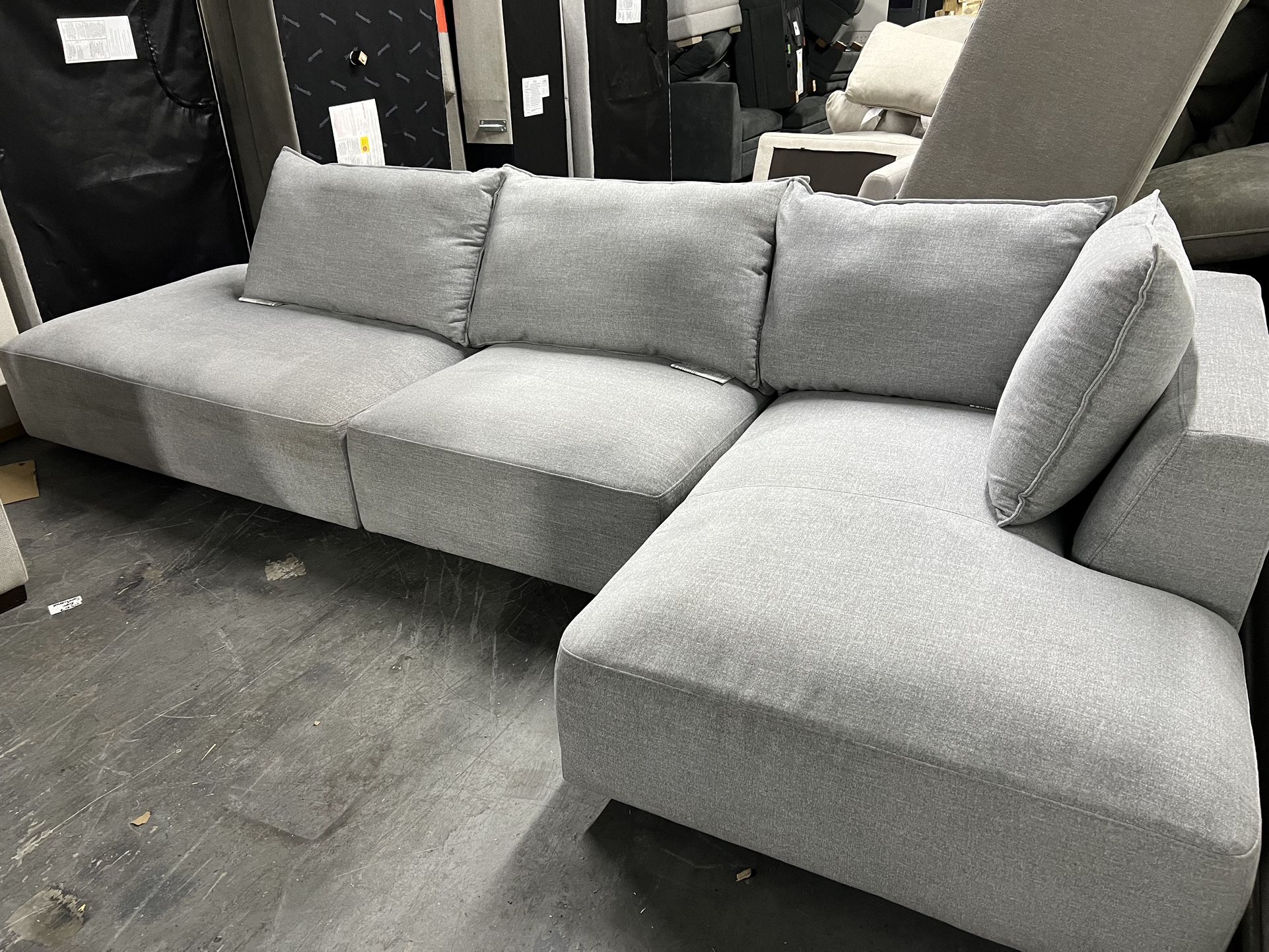 SECTIONAL COUCH SOFA