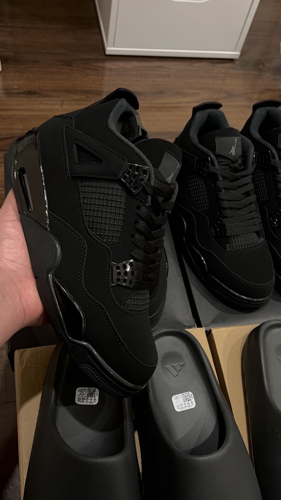 Jordan 4 Black Cat