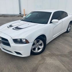 2014 Dodge Charger SXT