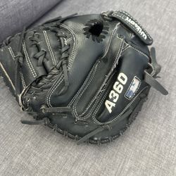 Wilson A360 Catchers Mitt 31 1/2 