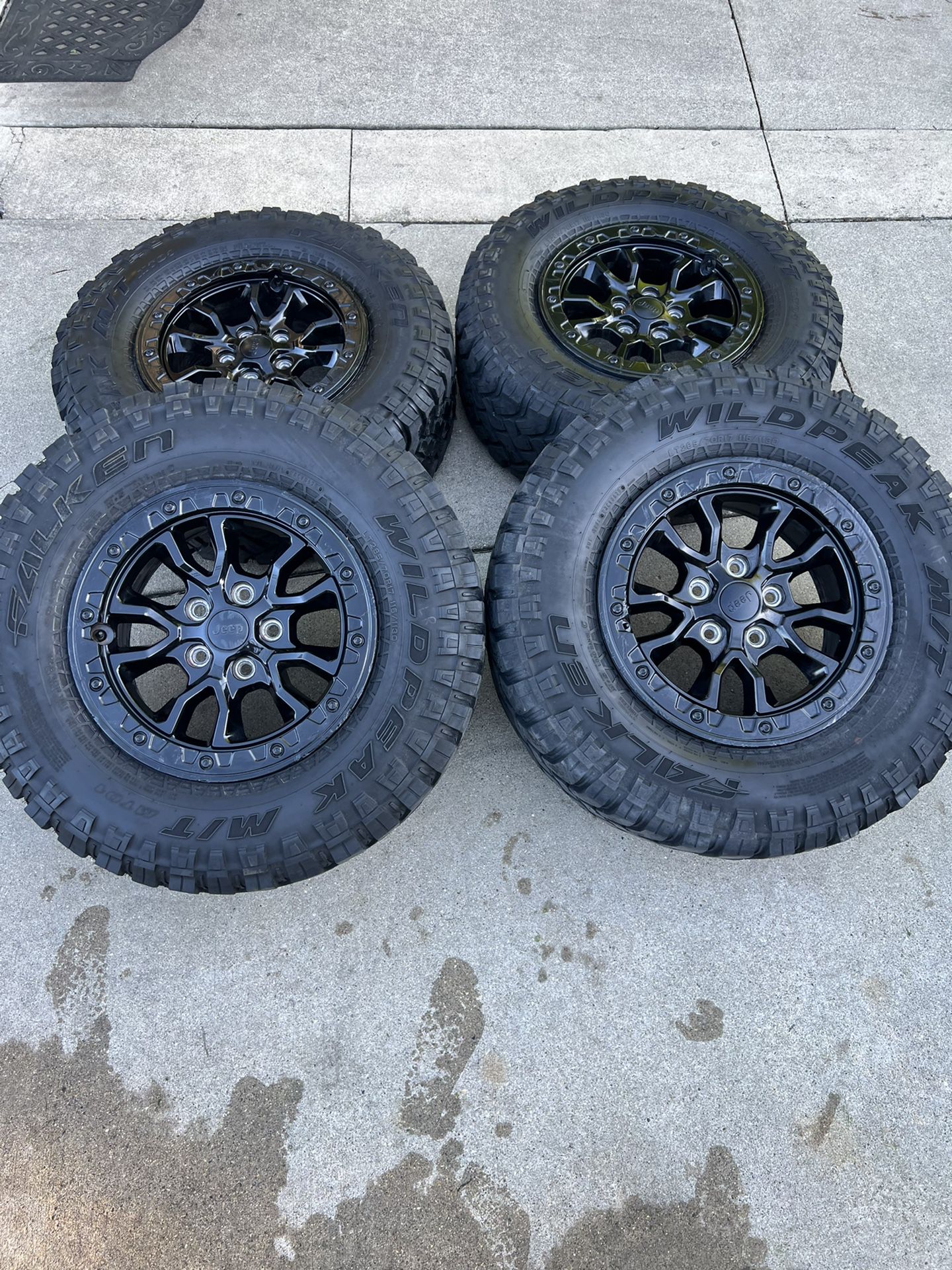Wrangler 392 wheels/tires