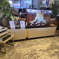 HOLIDAY SALE MICHAEL AMINI MEDIA CONSOLE 98" FINANCING OPTIONS AVAILABLE 
