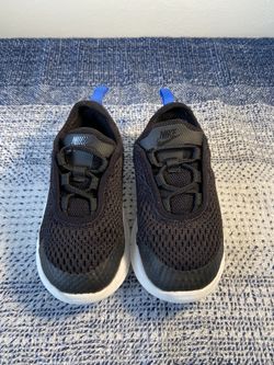 Nike AirMax Black/Blue Kids “Used” Size 7C ($15)