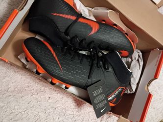 Nike Mercurial Pro 6 Size 7.5 Mens 9 Women
