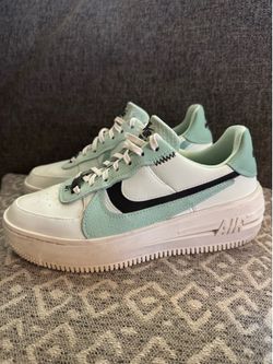 Like New!!! Nike Air Force 1 Women Platform Barley Green Color