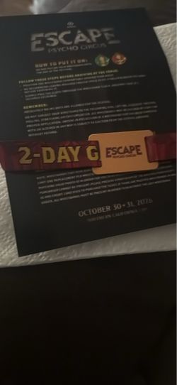 Escape Halloween Wristband