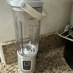 Ninja Blast 18oz Portable Blender..