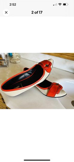 Gorgeous Org $1100 FENDI FF Zucca Buckle Ballet Flat Leather Shoes Size 39.5 8.5