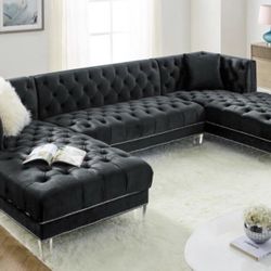 Luxurious Black velvet Sectional 