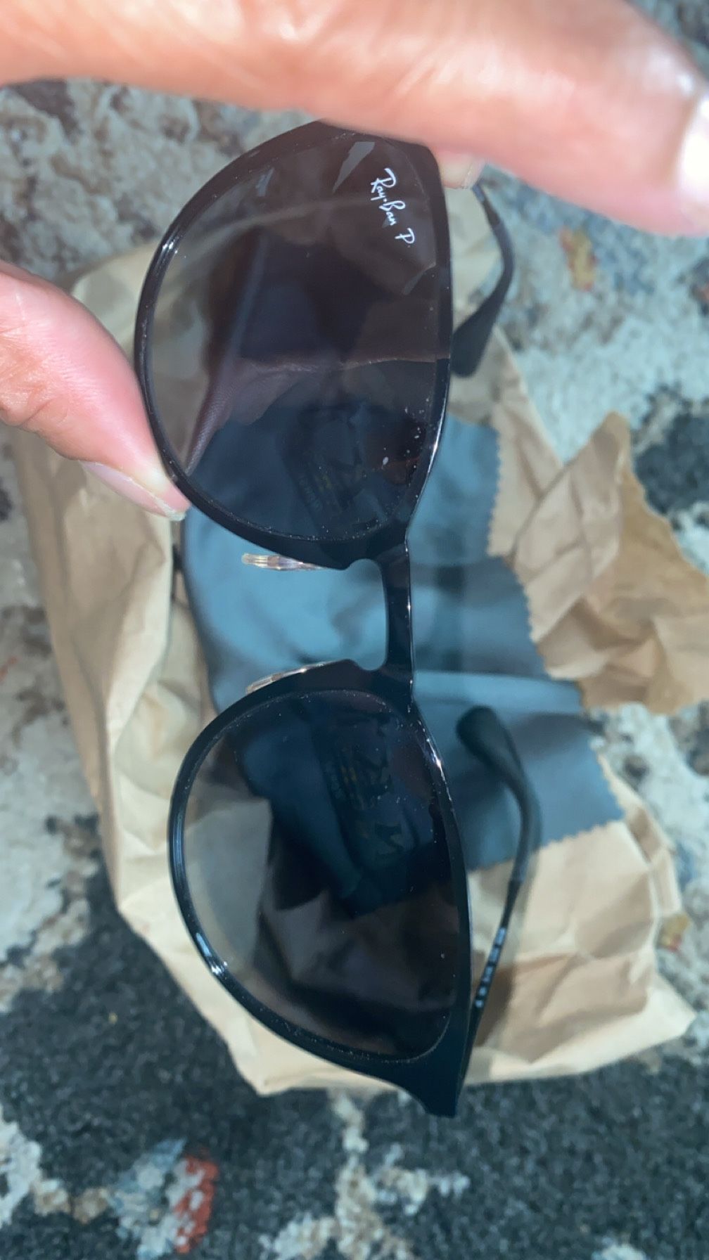 Ray . Ban SUNGLASSES