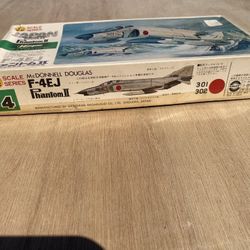 Hasegawa F-4EJ Phantom II 1/72 Model Kit — Complete (Vintage)
